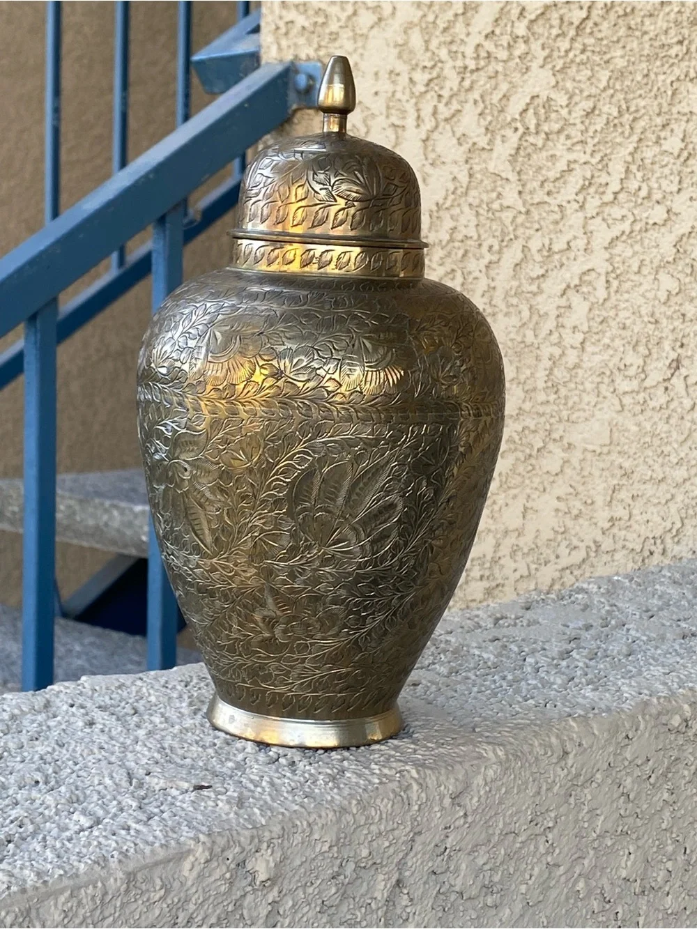 Vintage Brass Indian India Urn Ginger Jar & Lid 9”H Etched Ornate Intricate Vase